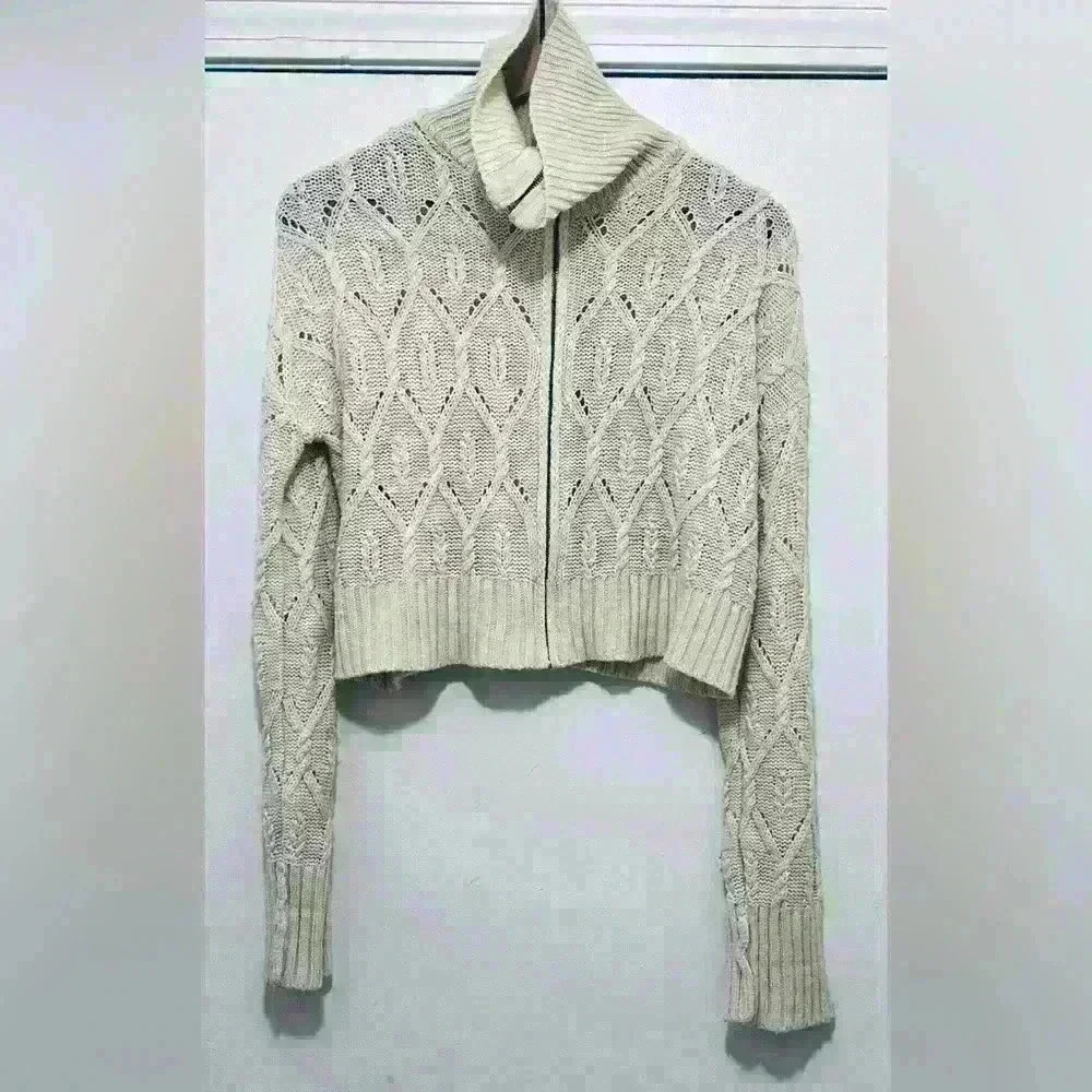 Pink Rose Women’s Size Medium Cream Cropped Full Zipper Sweater, Knit